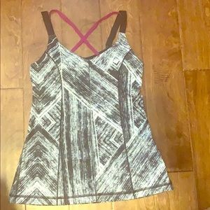 Lululemon Hot to Street Strappy Back Tank, Size 6